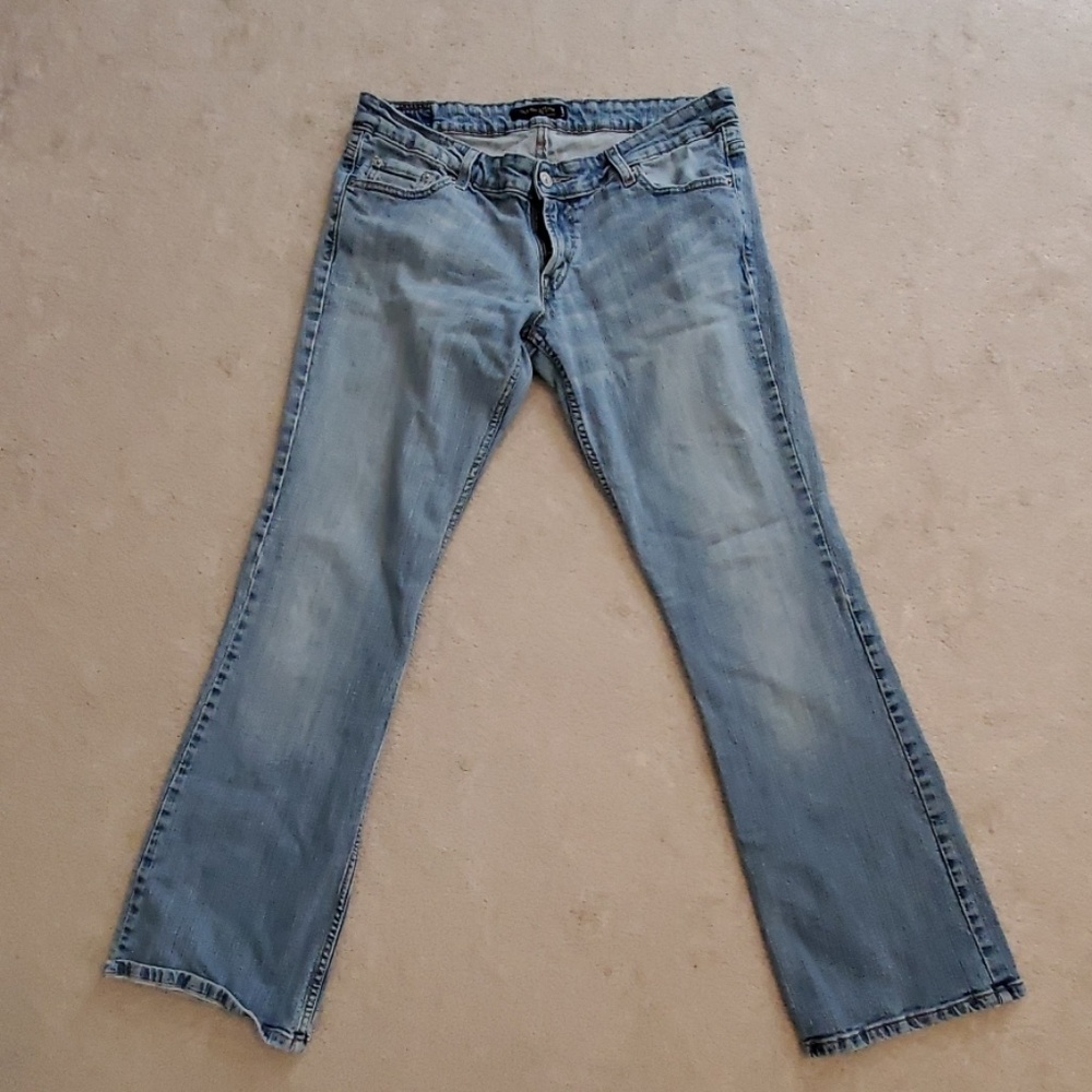Levi jeans